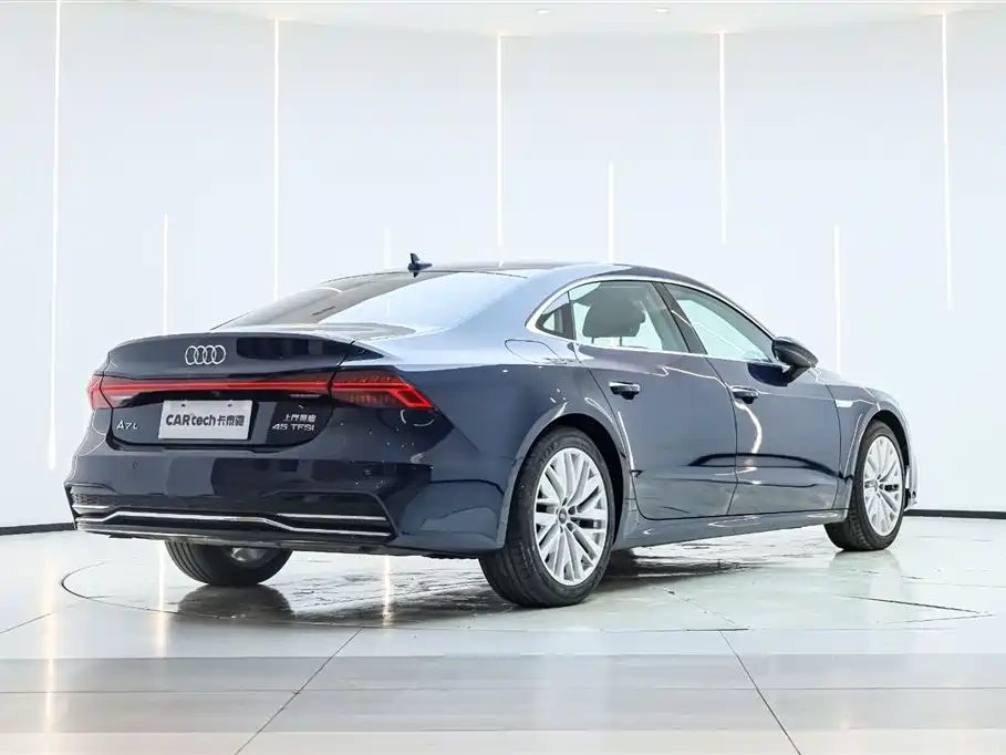 Audi A7L 2024 45TFSI S-line