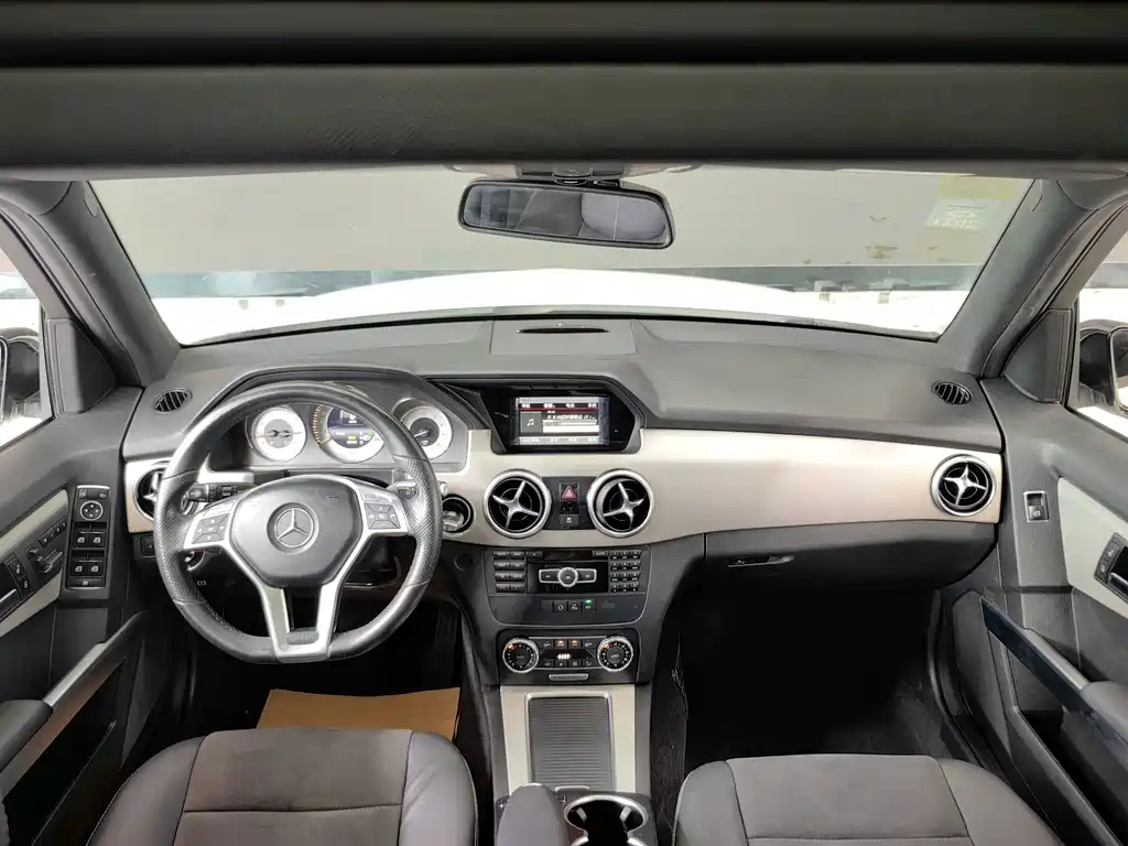 Mercedes-Benz GLK-Class — миниатюра 10