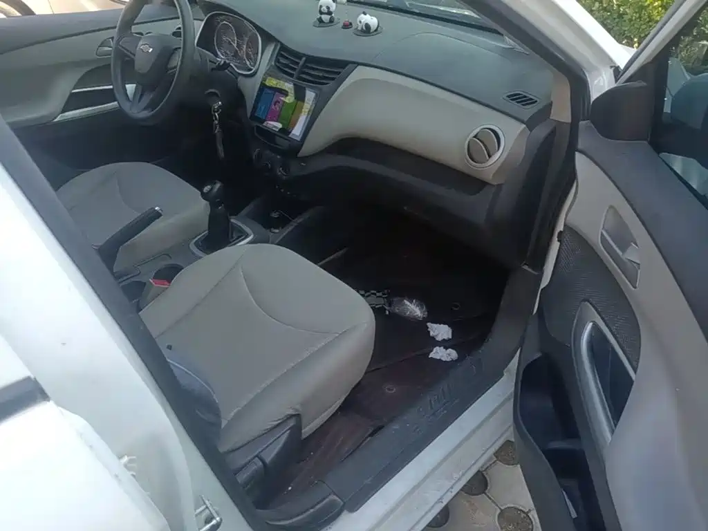 Chevrolet Sail — миниатюра 9