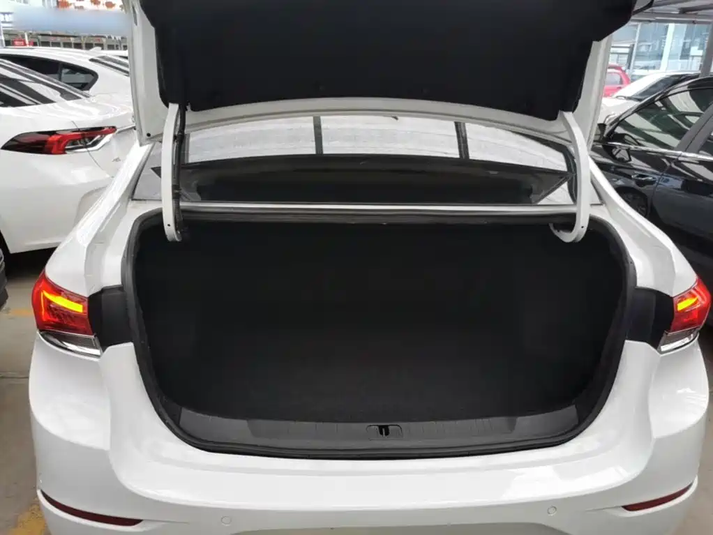 Buick Excelle — миниатюра 19