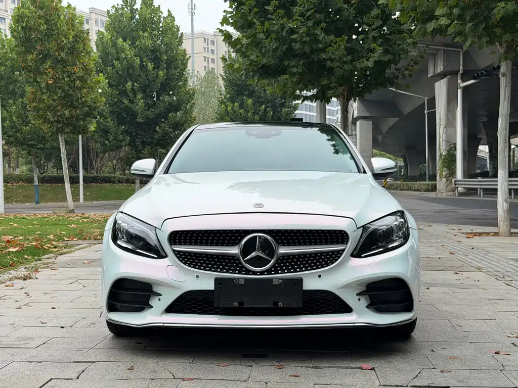 Mercedes-Benz C-Class — миниатюра 2