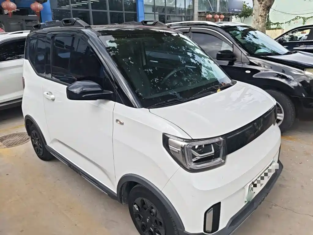 Wuling MINIEV — миниатюра 4