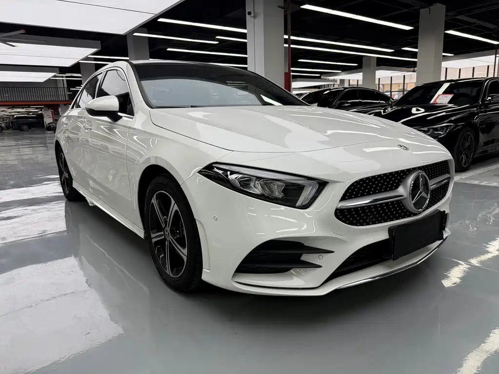 Mercedes-Benz A-Class — миниатюра 3