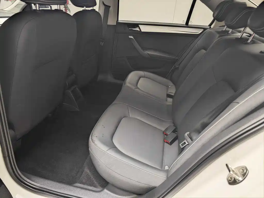 Skoda Rapid 2022 1.5L AT