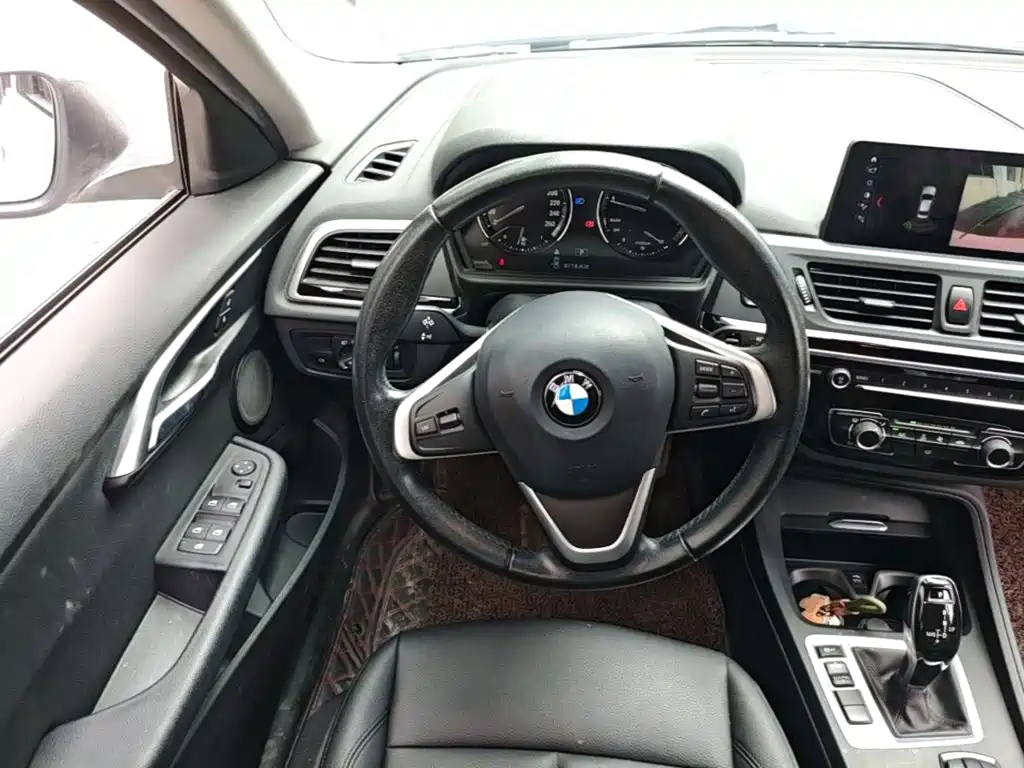 BMW 1 Series — миниатюра 11