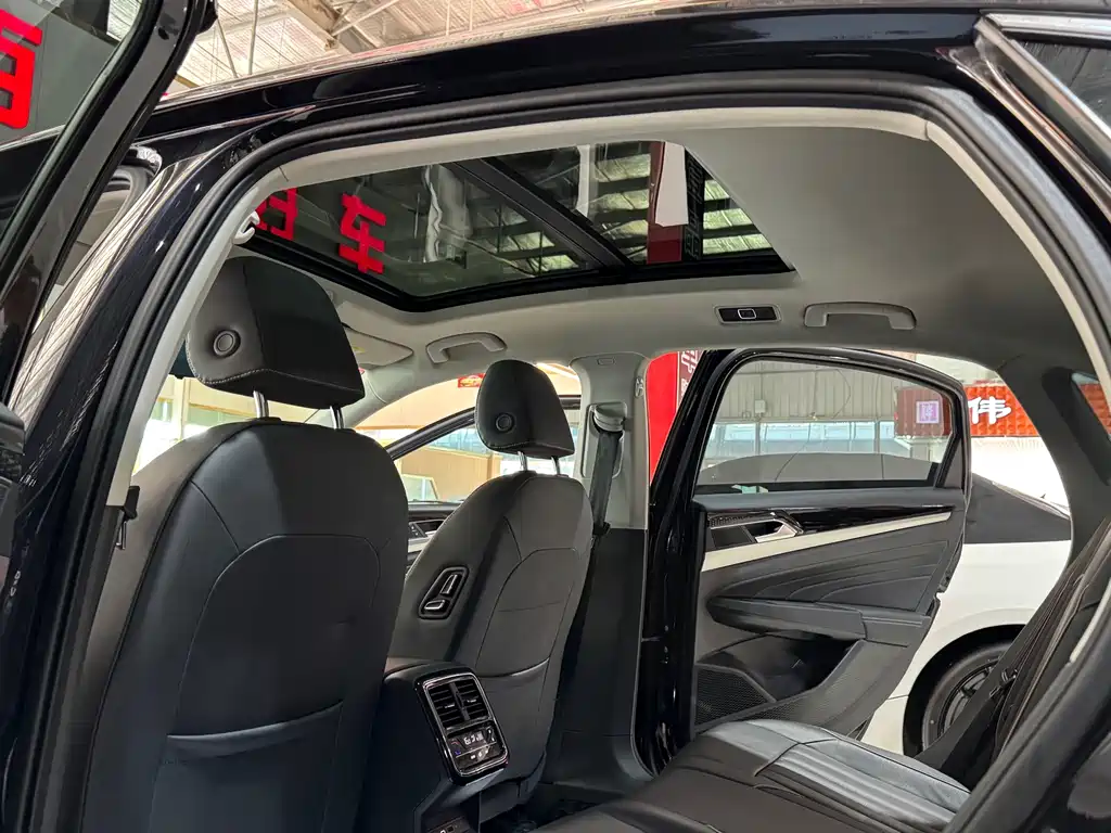 Volkswagen Passat — миниатюра 11