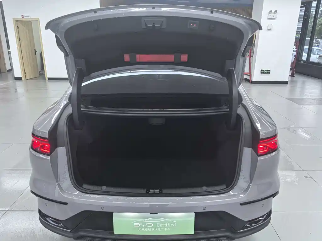 BYD Han 2025 EV Smart Drive 701KM Flagship