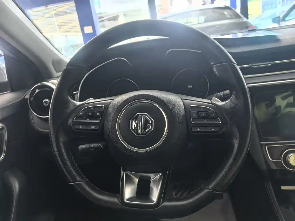 MG MG6 — миниатюра 15