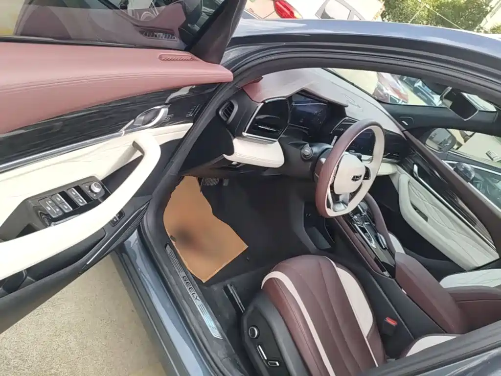 Geely Xingyue L — миниатюра 16