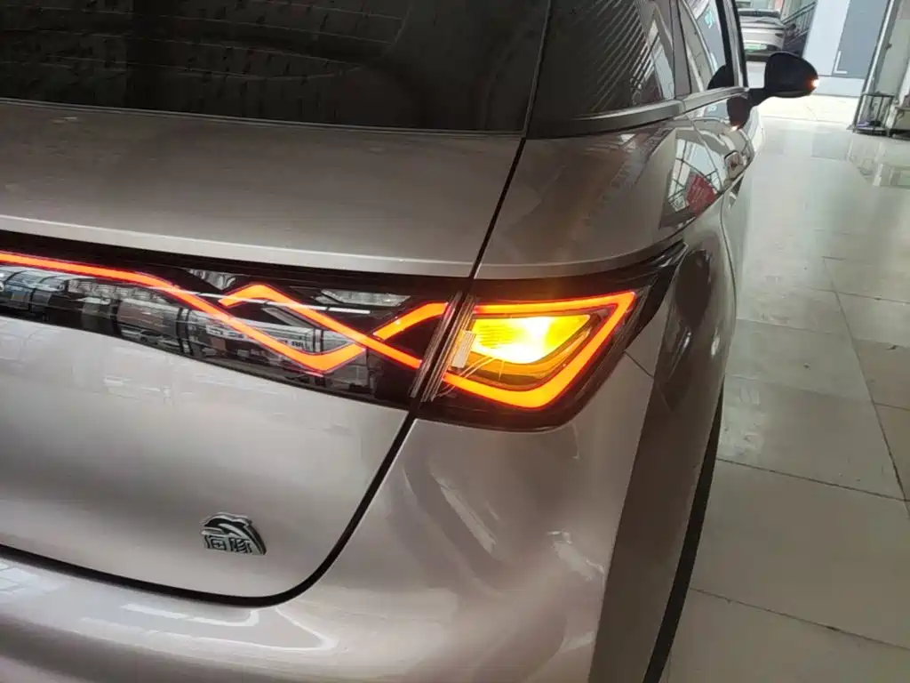 BYD Dolphin — миниатюра 8