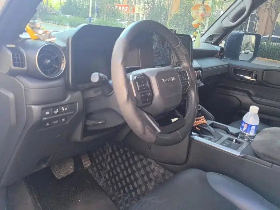 Toyota Prado — миниатюра 12