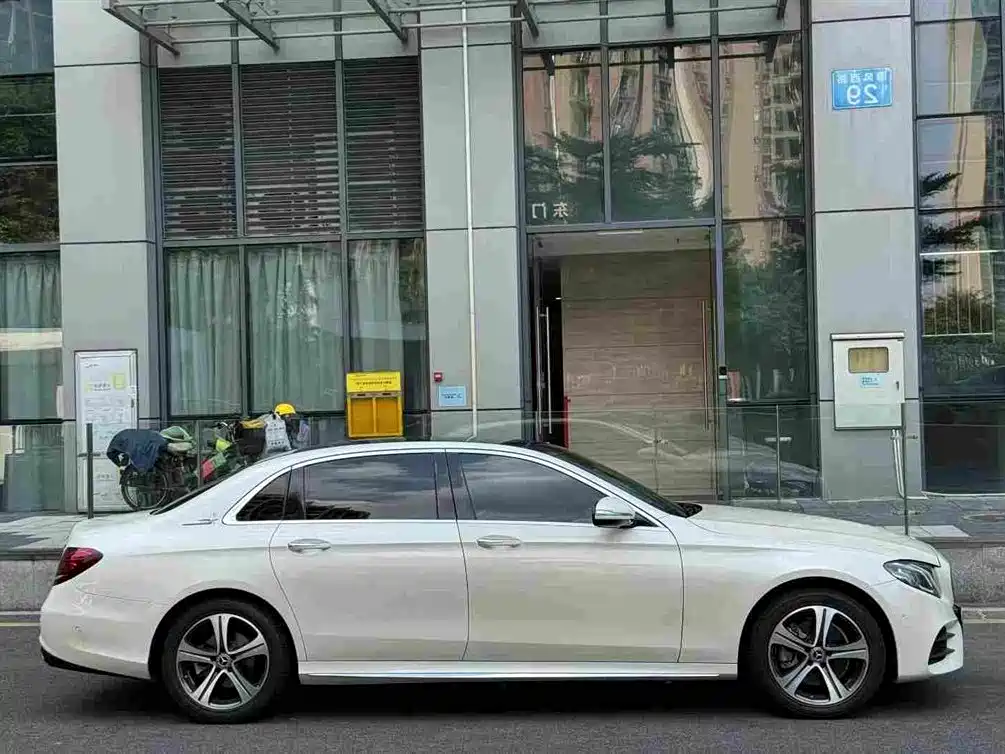 Mercedes-Benz E-Class E 2020 E 260 L Sport