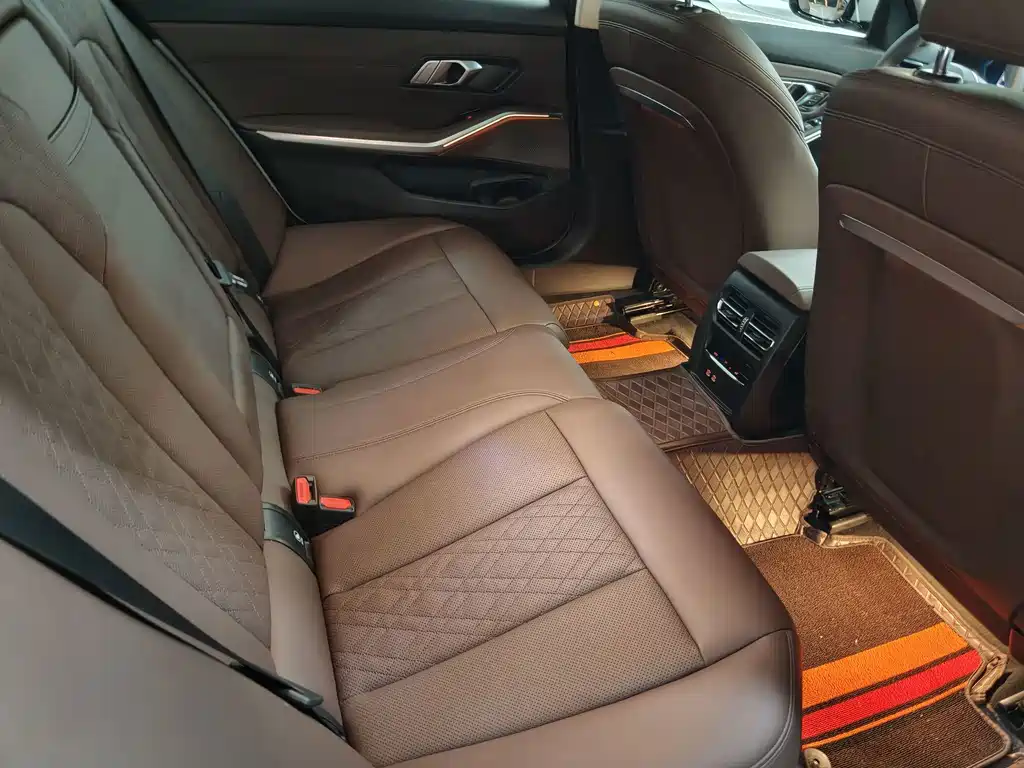 BMW 3 Series — миниатюра 12