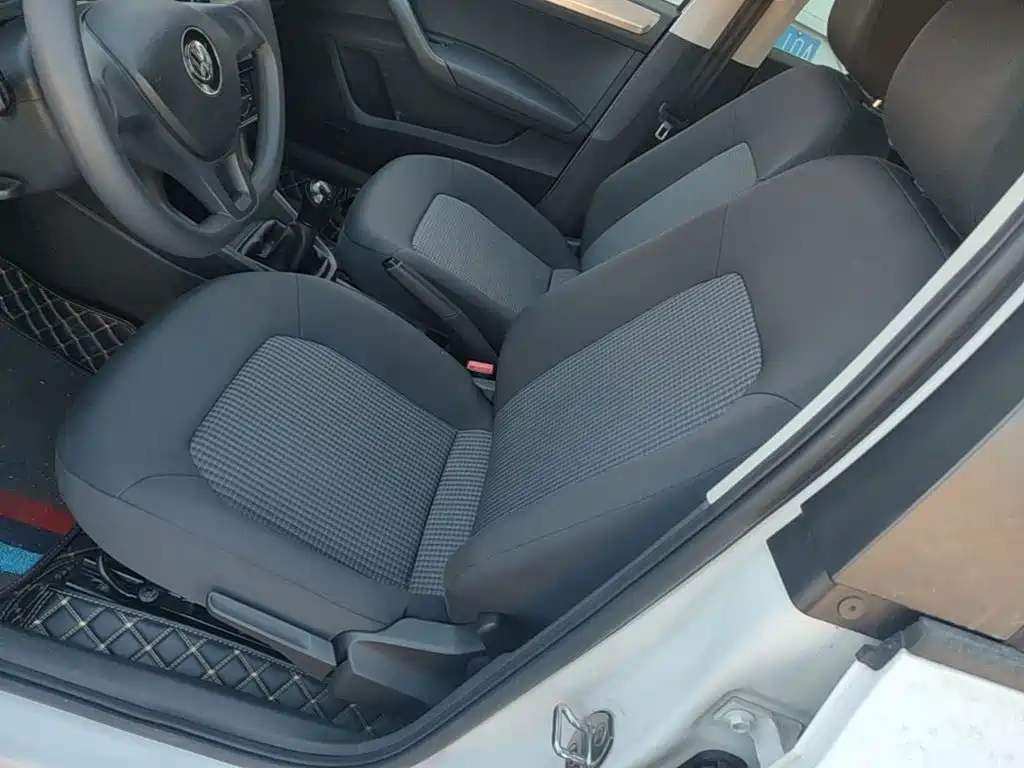Volkswagen Santana — миниатюра 15