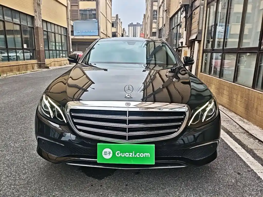 Mercedes-Benz E-Class — миниатюра 3