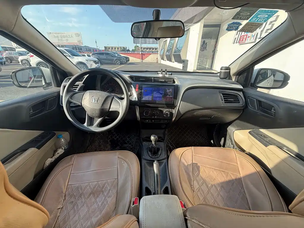 Honda City — миниатюра 8