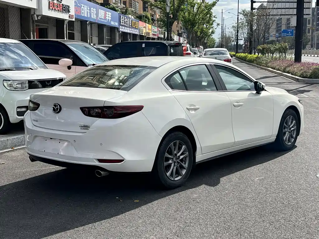 Mazda 3 Axela — миниатюра 4