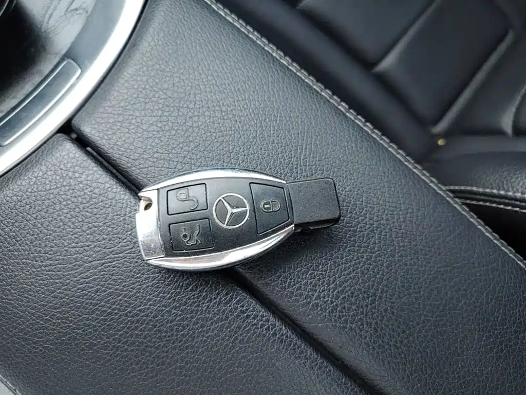 Mercedes-Benz C-Class — миниатюра 9