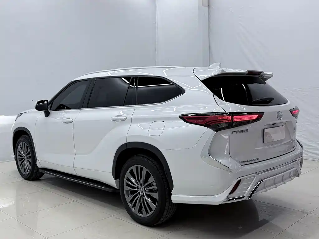 Toyota Highlander — миниатюра 14