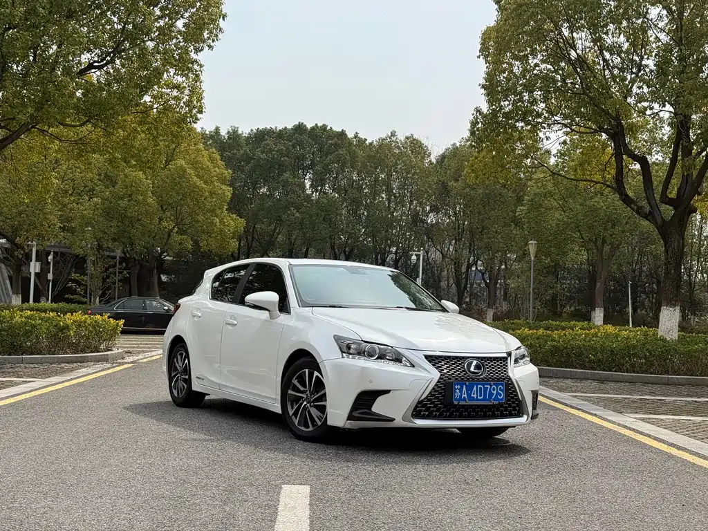 LEXUS CT
