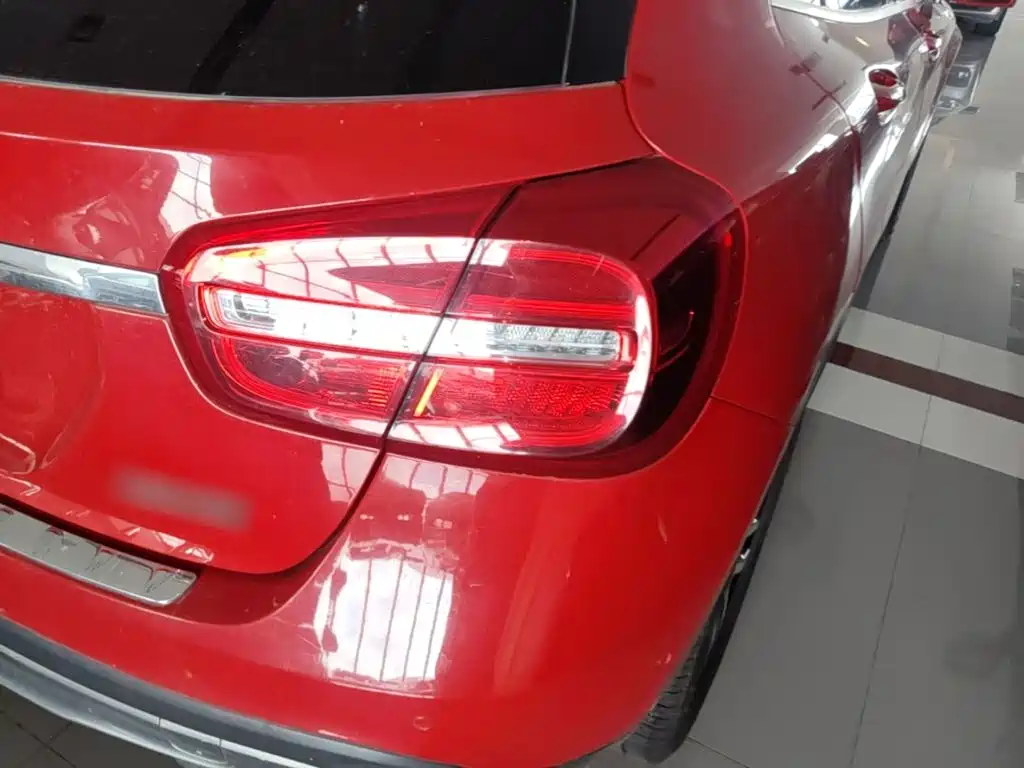 Mercedes-Benz GLA — миниатюра 8