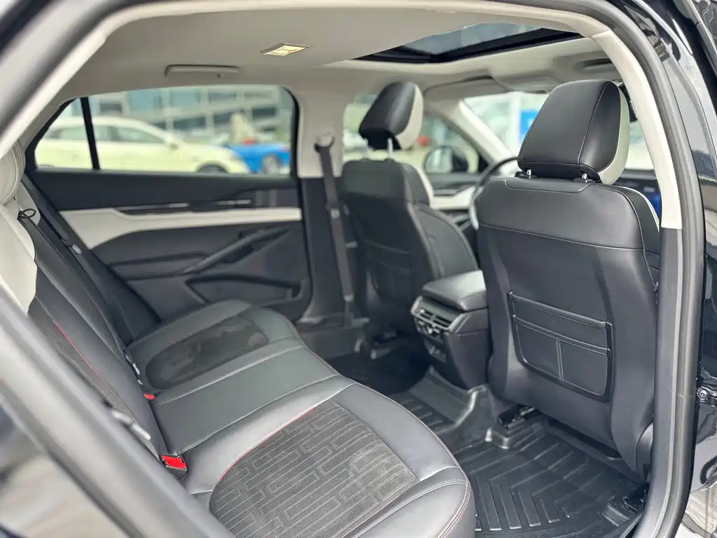 Ford Mondeo — миниатюра 10
