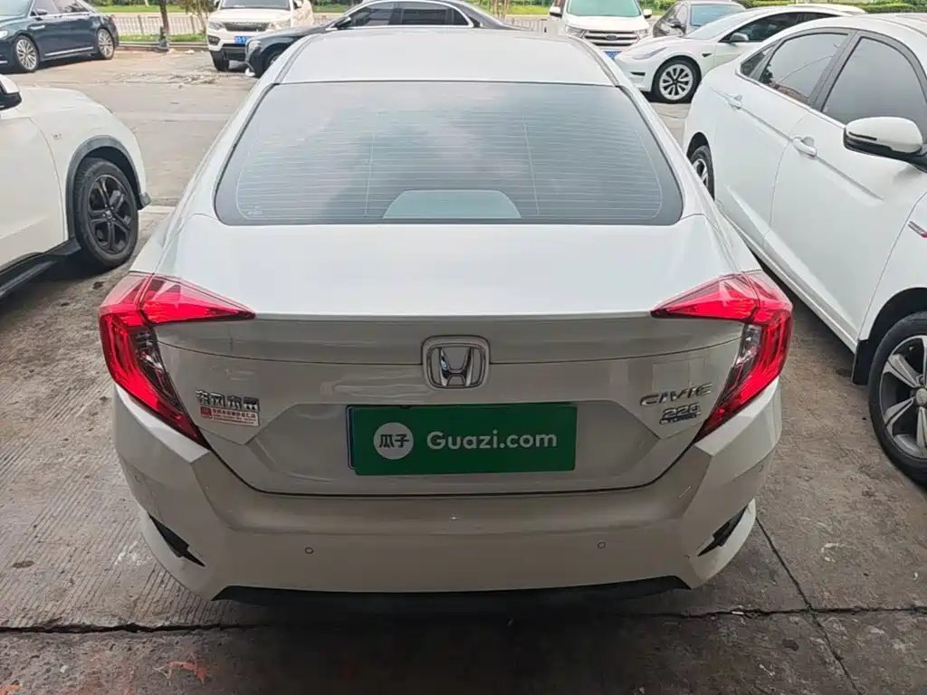 Honda Civic — миниатюра 6