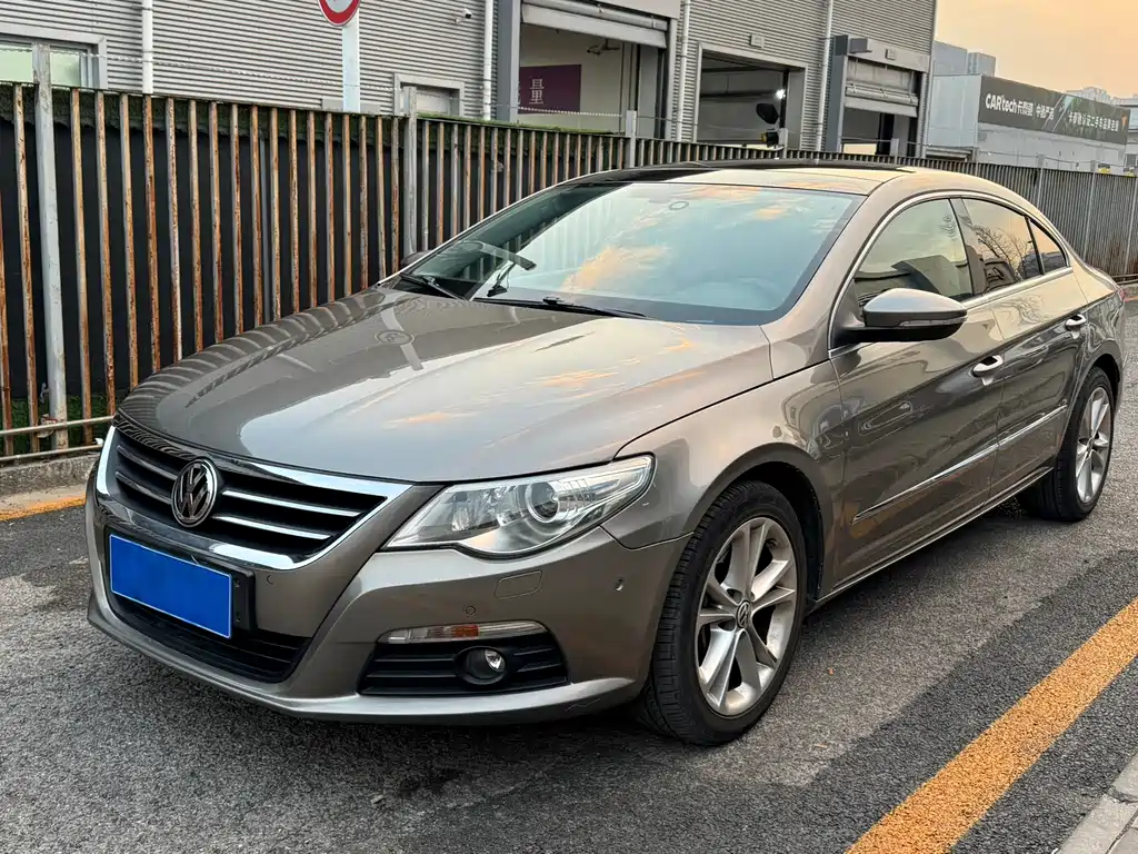 Volkswagen CC 2011