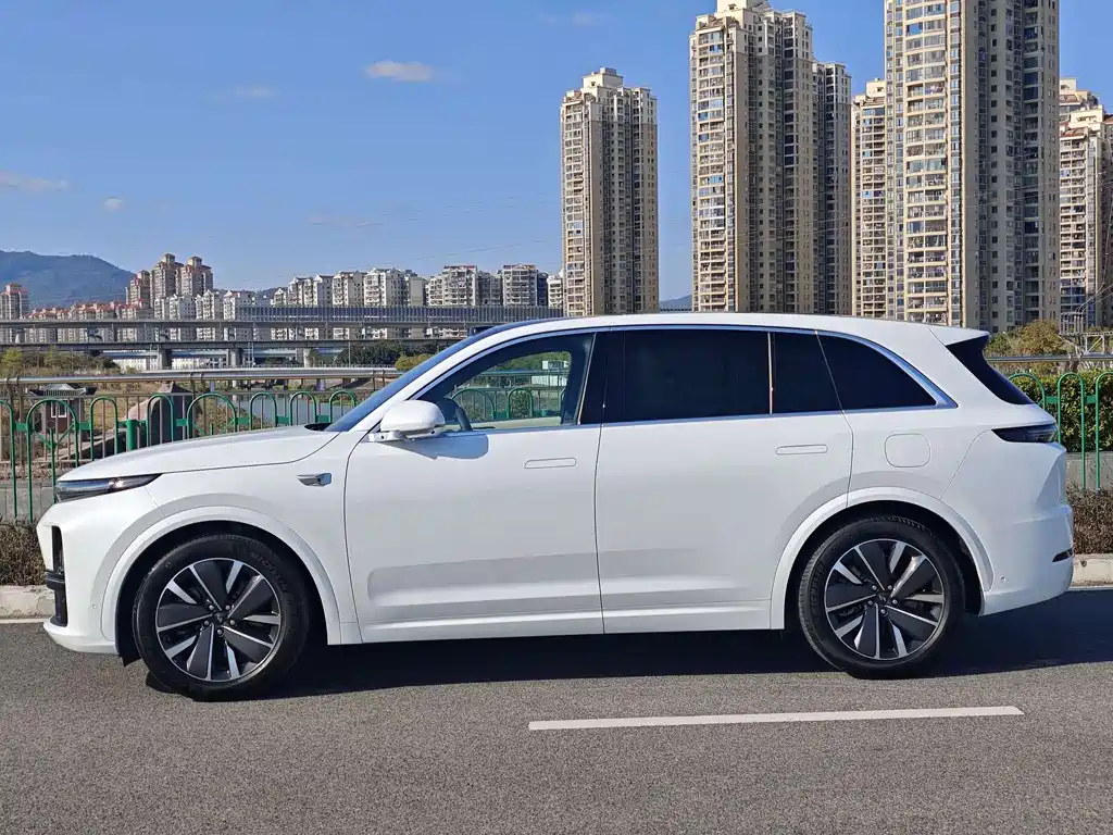 Li Auto IDEAL L7