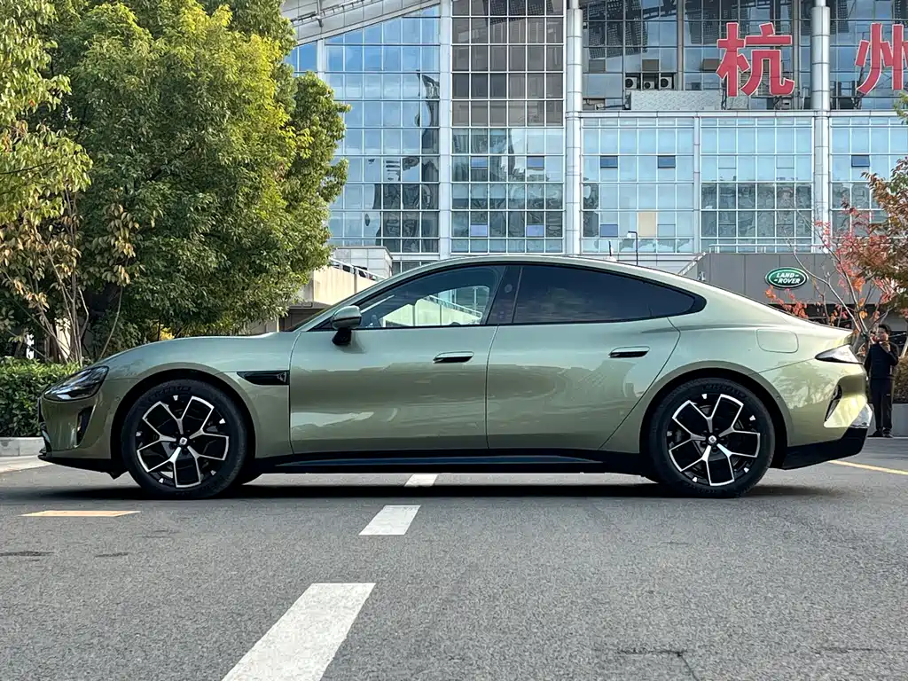 XIAOMI CAR XIAOMI SU7