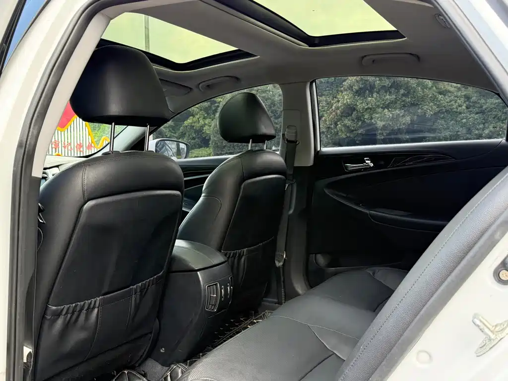 Hyundai Sonata — миниатюра 14