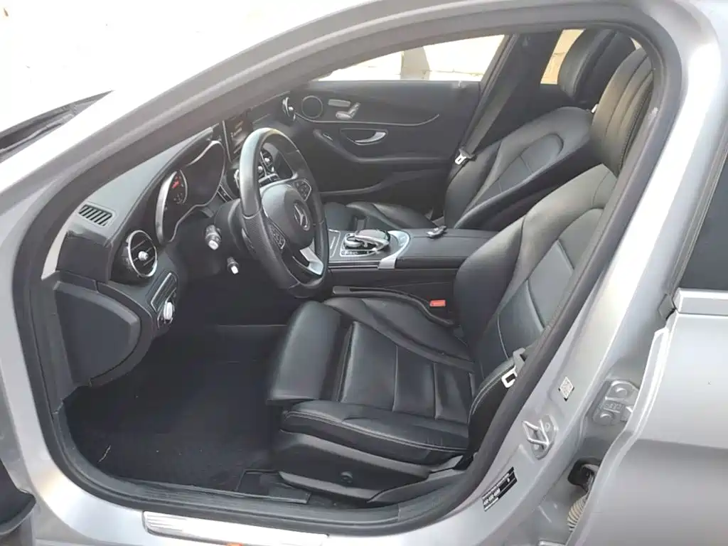 Mercedes-Benz C-Class — миниатюра 15