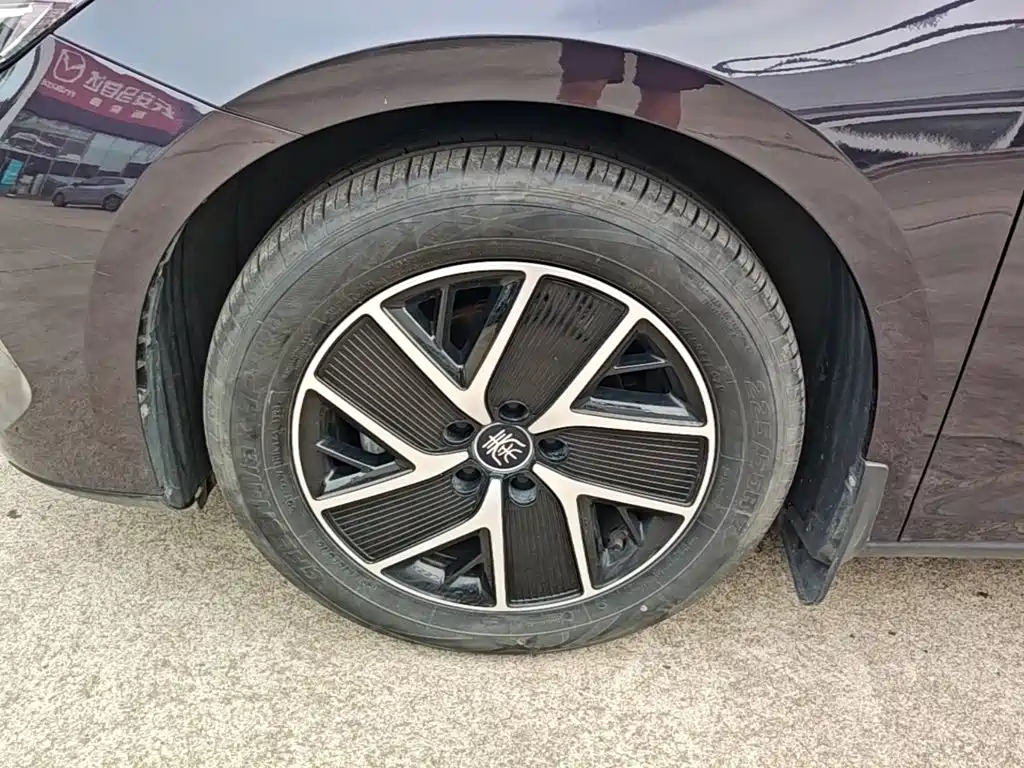 BYD Qin L — миниатюра 23