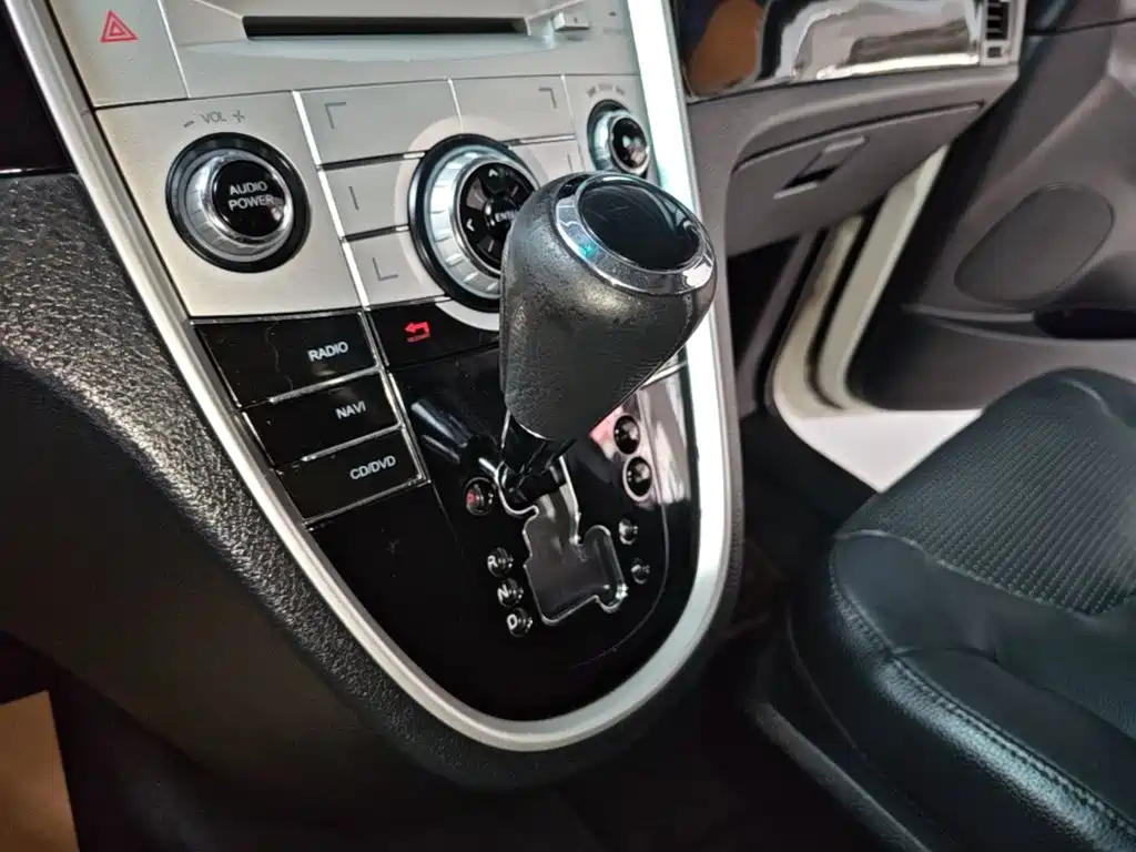 Luxgen Big 7 MPV — миниатюра 14