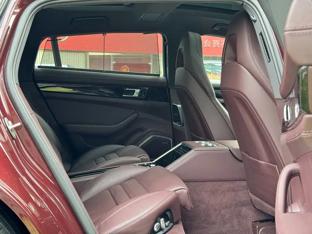 Porsche Panamera — миниатюра 12