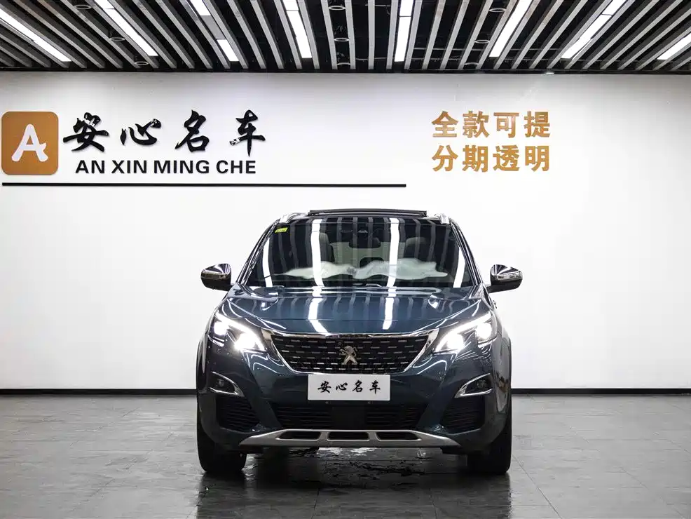 Peugeot 5008 2017 380THP 7 мест Luxury GT