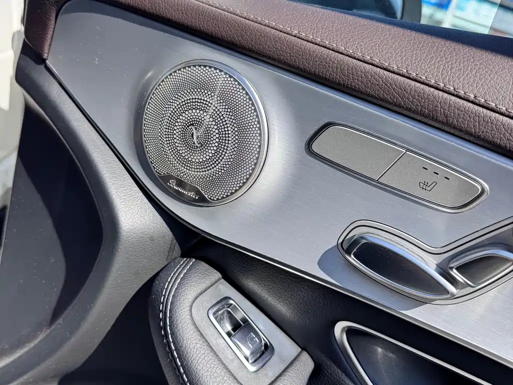 Mercedes-Benz GLC — миниатюра 10