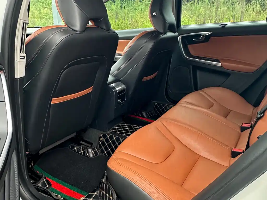 Volvo S60 — миниатюра 8