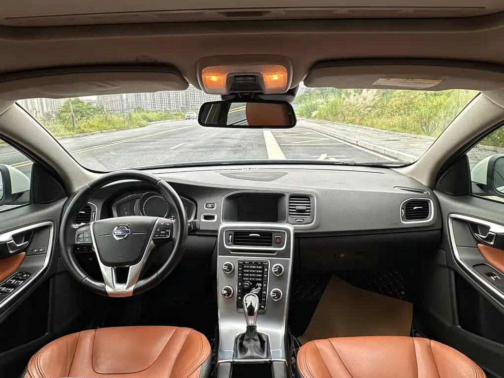 Volvo S60 — миниатюра 9