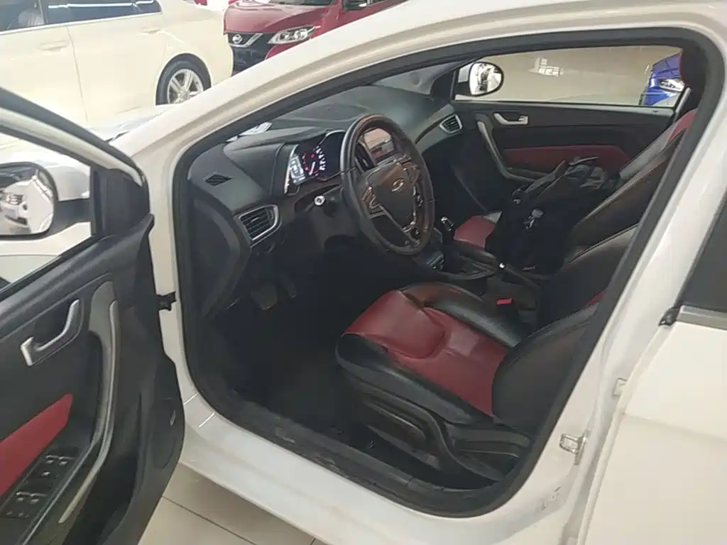 Chery Arrizo 5 — миниатюра 16