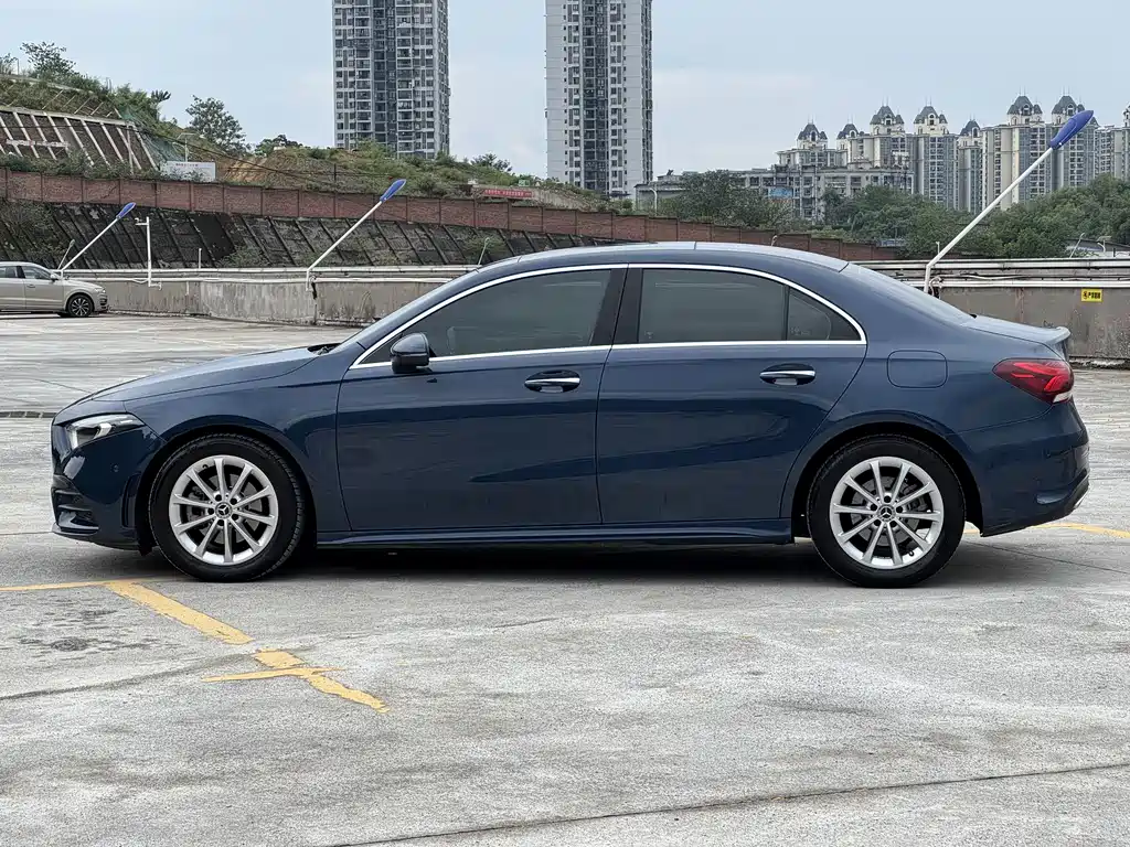 Mercedes-Benz A-Class — миниатюра 8