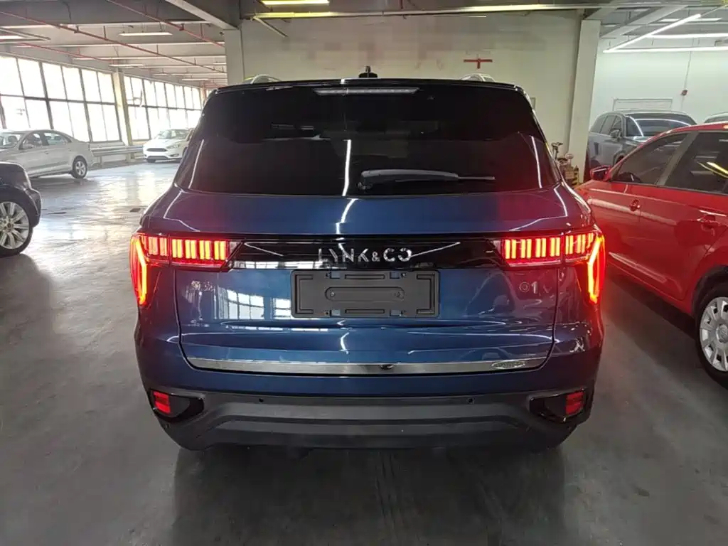 Lynk & Co 01 — миниатюра 6