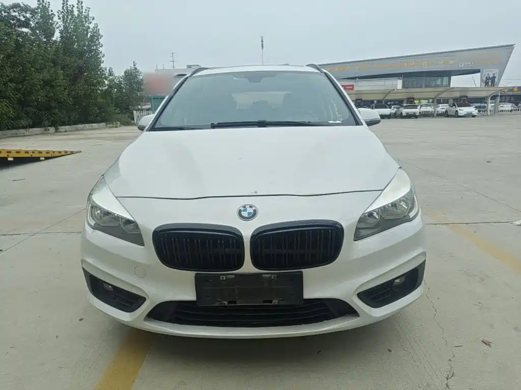 BMW 2 Series Gran Tourer — миниатюра 3