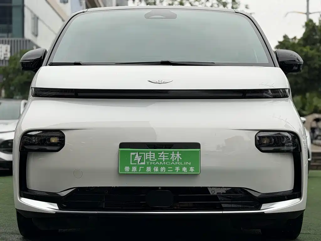 Geely Galaxy L380 2024 140 6 мест Ultra