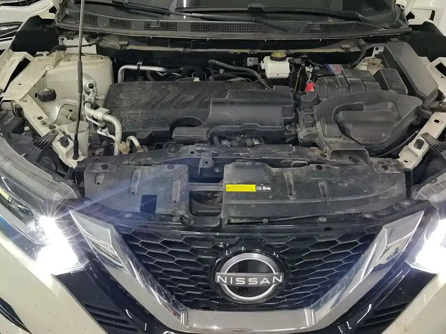 Nissan Qashqai — миниатюра 10