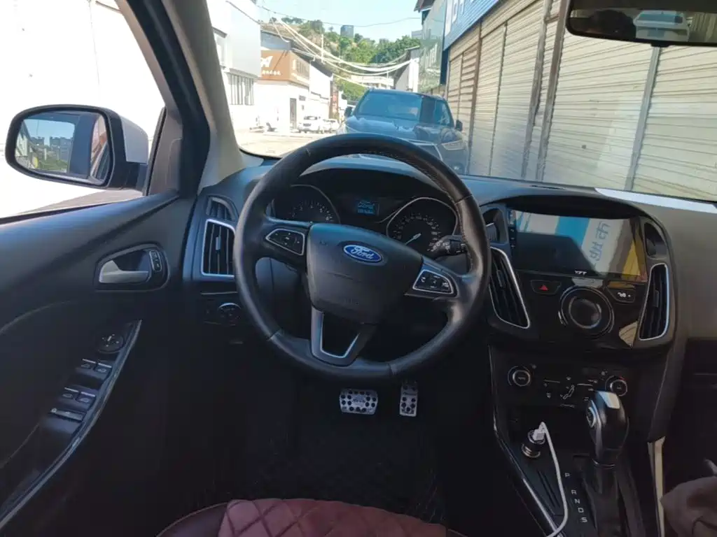 Ford Focus — миниатюра 11