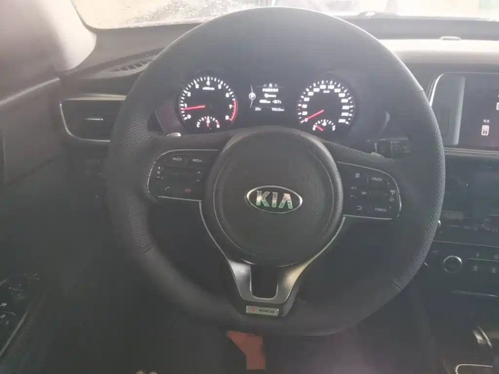 Kia K5 — миниатюра 11