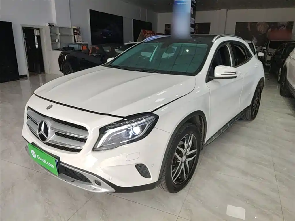 Mercedes-Benz GLA 2015