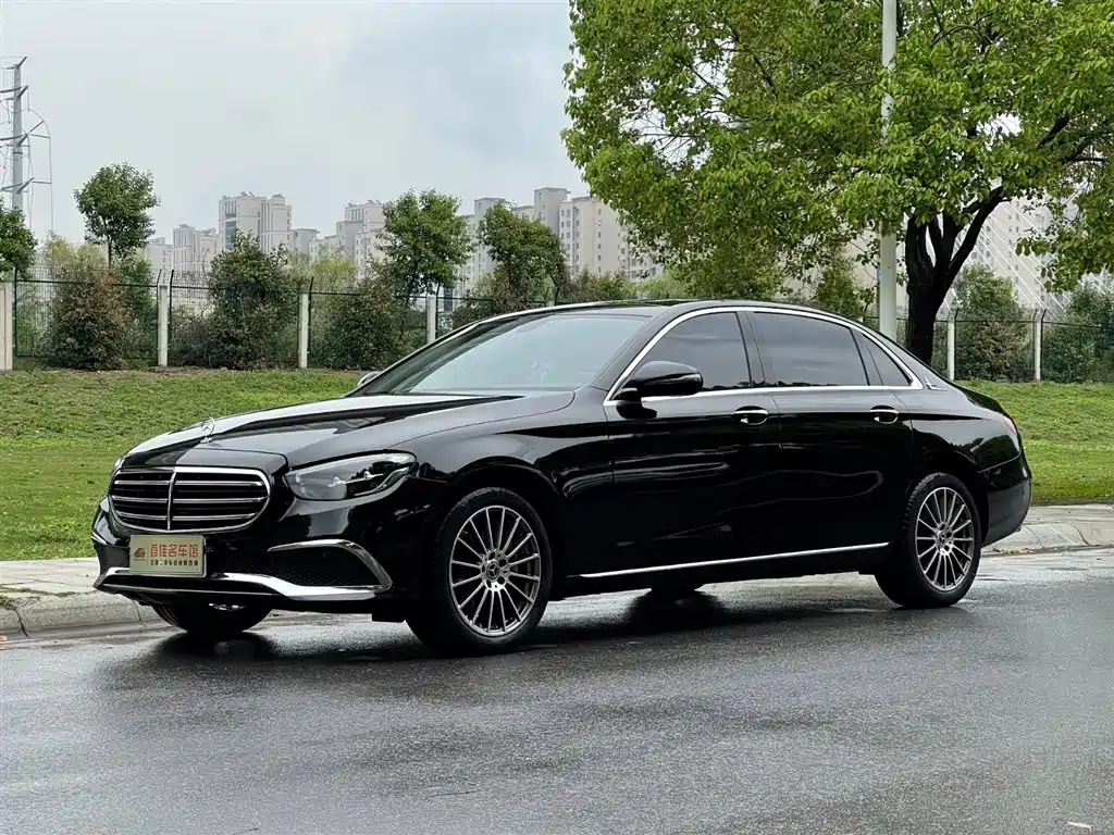 Mercedes-Benz E-Class 2023