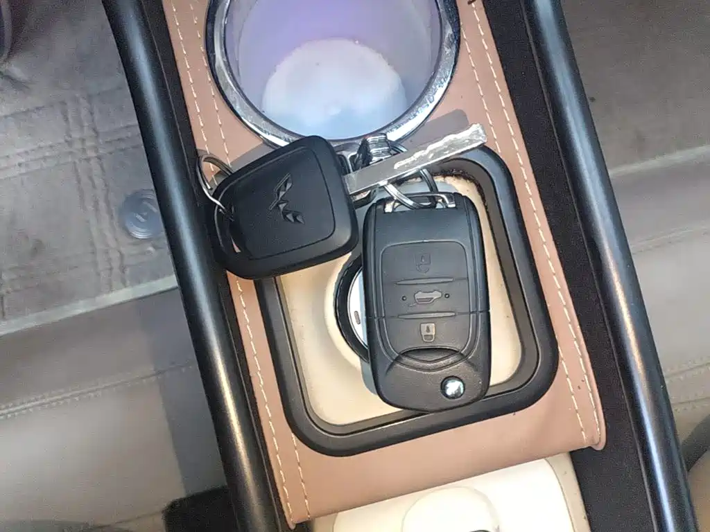 Wuling MINIEV — миниатюра 11